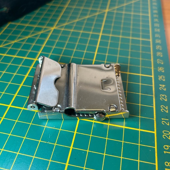 Pair of 2 Vintage Armani Exchange silver rhinestone logo belt buckle - Picture 7 of 13